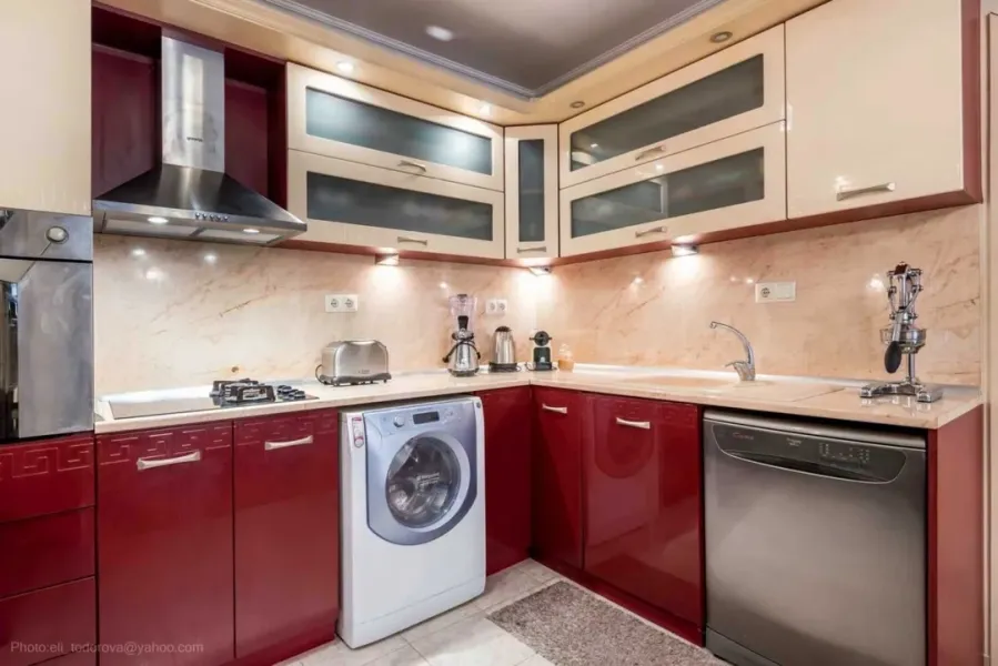 Modern 2-Bedroom Apartment Near Varna University - Image 4