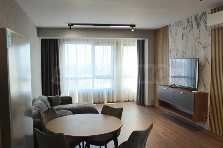 Spacious 2-Bedroom Apartment in New Plovdiv Complex - Image 5