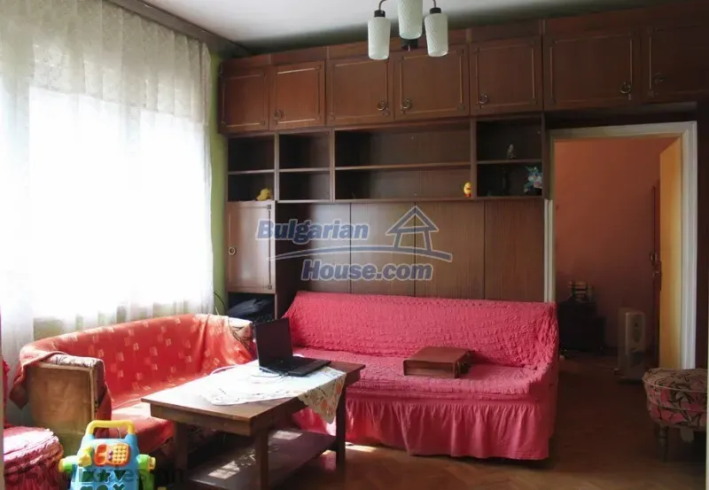 Spacious Stara Zagora Home: 230m² – Central Location - Image 1