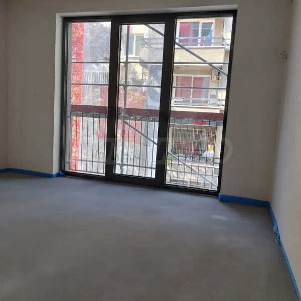 Spacious Apartment Near Medical Academy, Sofia - For Sale - Image 4