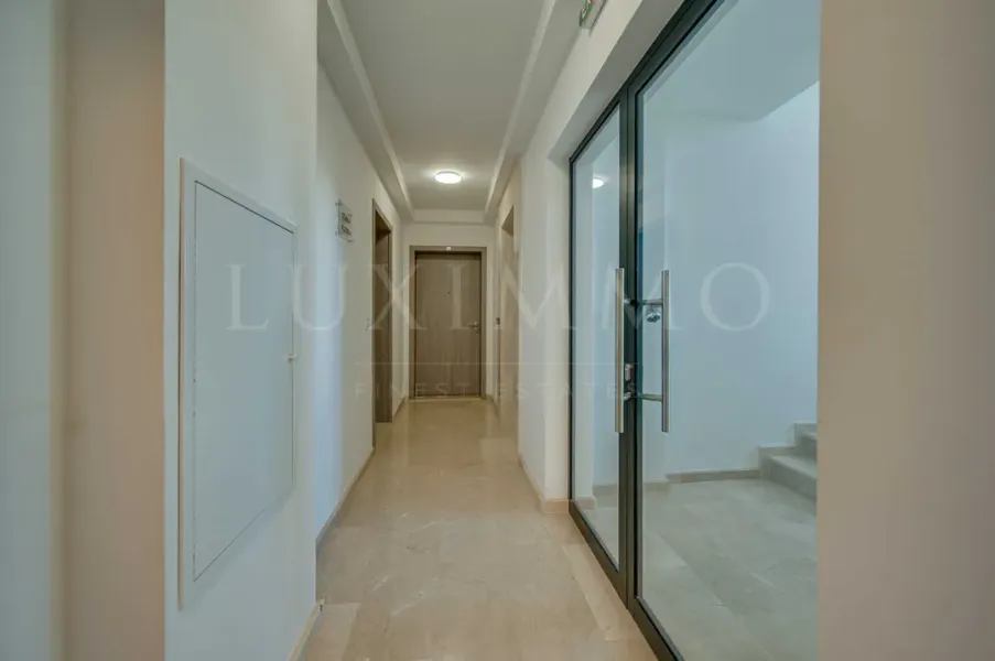 Spacious, Fully Furnished Apartment with Garage - Sofia - Image 1