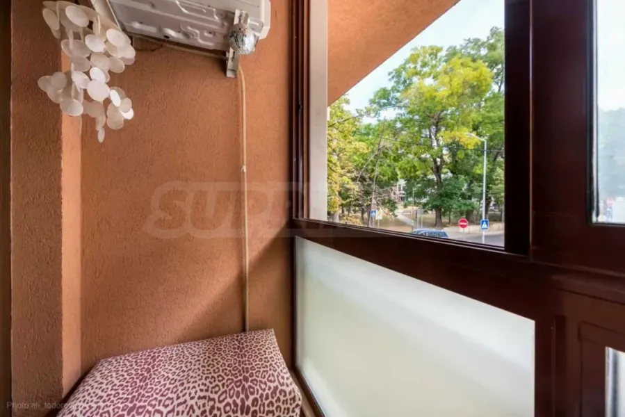 Modern 2-Bedroom Apartment Near Varna University - Image 5
