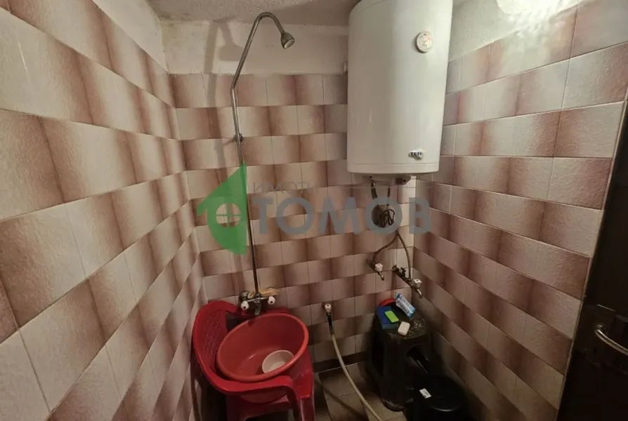 Spacious Fully Furnished House in Makledonki, Stara Zagora - Image 4