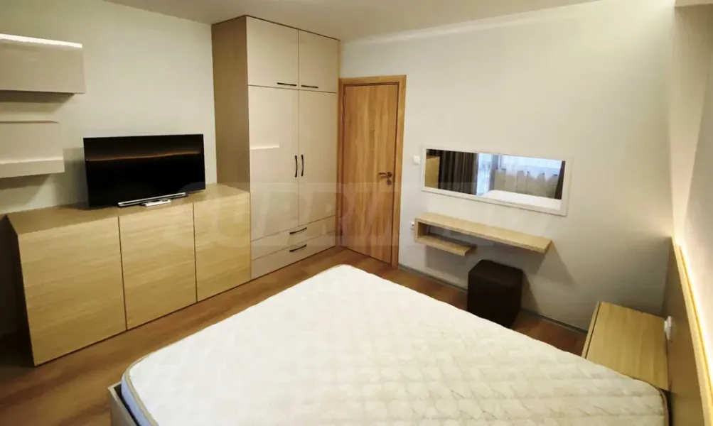 Stylish 2-Bedroom Apartment with Parking in Plovdiv, Bulgaria - Image 3