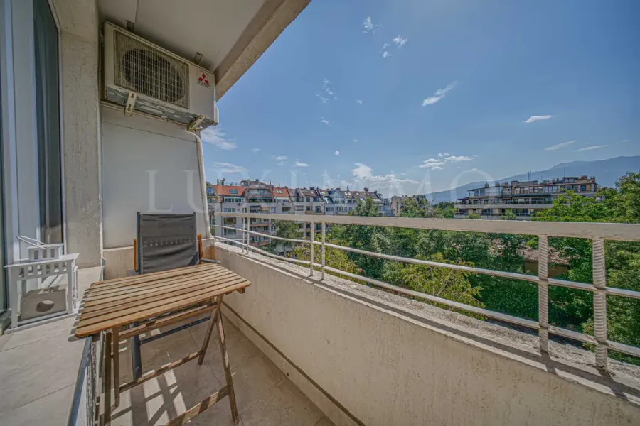 Spacious & Bright Lozenets Apartment with Garage - Fully Furnished - Image 3