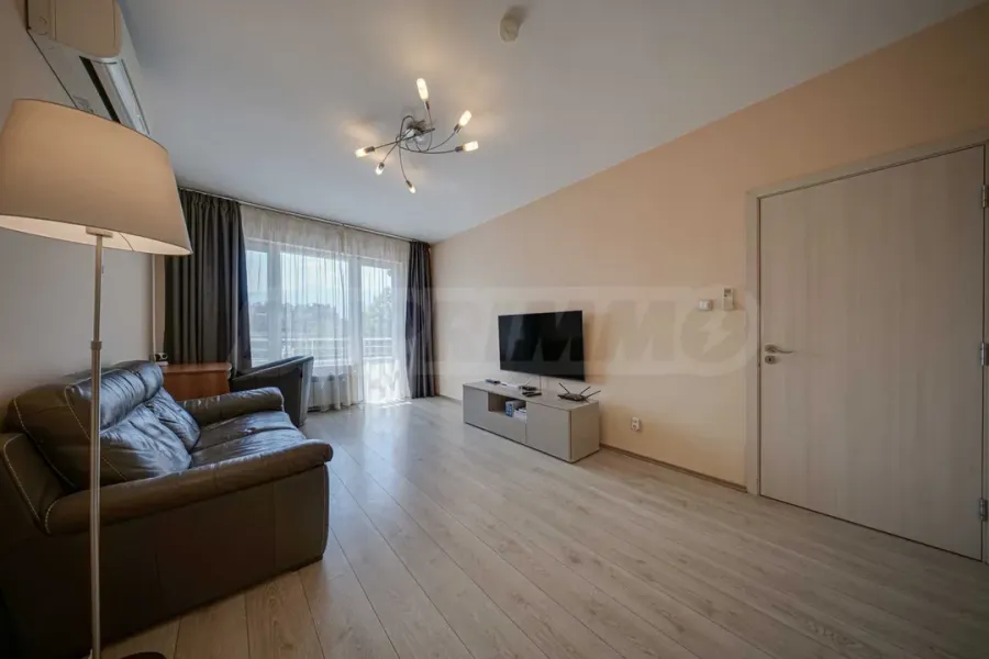 Spacious, Fully Furnished Apartment in Sofia's Quiet Lozhnets District - Image 2