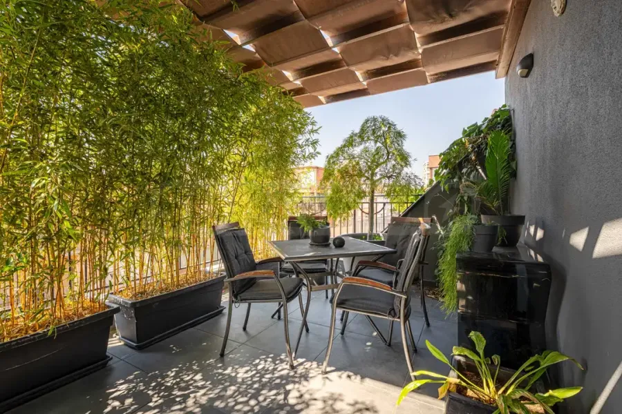 Luxury 3BR Apartment w/ Garage - Plovdiv Center - Image 5