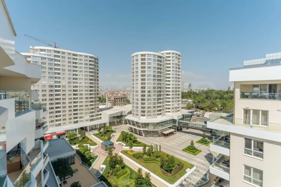 Luxury Burgas Apartment - Smart Home & Amenities - Image 1