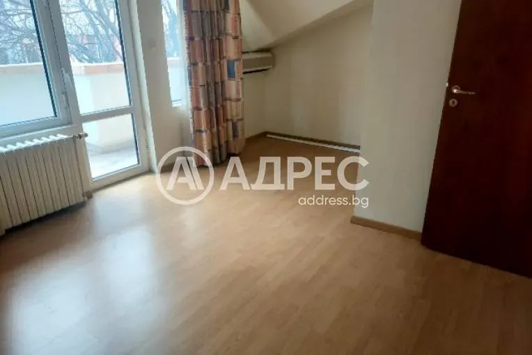 Spacious Three-Bedroom Mezonet for Sale in the Heart of Stara Zagora - Image 3