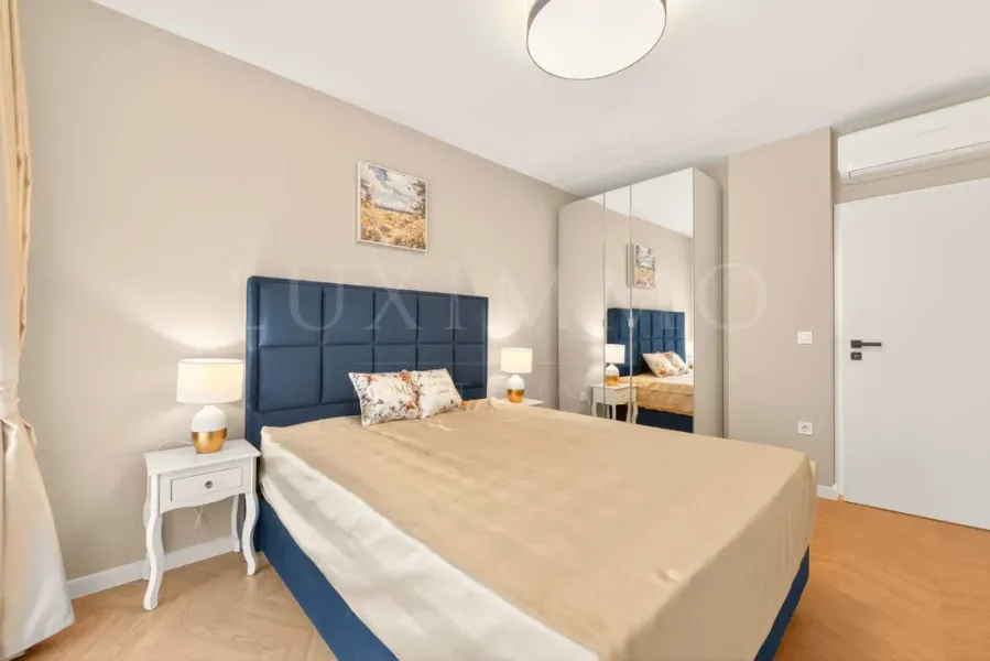 Luxury Varna Apartment Near Cathedral, Garage Included - Image 1
