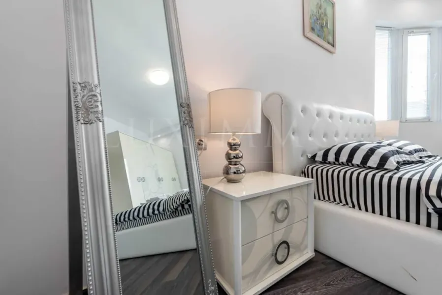 Spacious, Fully Furnished 2-Bedroom Apartment in Varna Center - Image 2