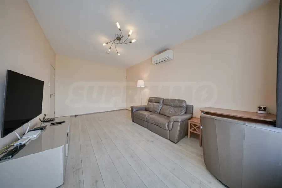 Spacious, Fully Furnished Apartment in Sofia's Quiet Lozhnets District - Image 3