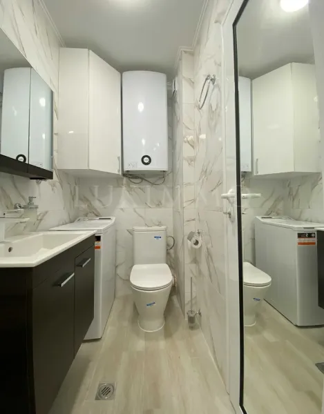 Stylish One-Bedroom Apartment with Parking in Plovdiv's Center - Image 3