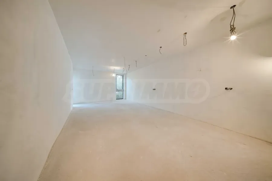 Spacious 2-Bedroom Apartment with Parking in Pavlovo - Image 5