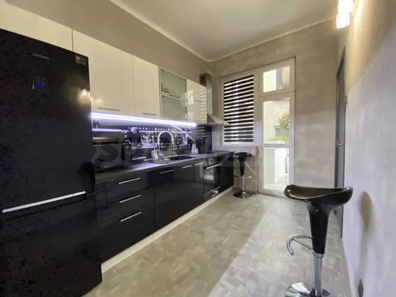 Spacious, Fully Furnished Apartment Near Bulgaria Hotel, Burgas - Image 2