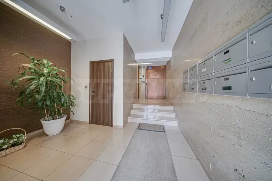 Spacious 3-Bedroom Apartment near "Marinel" Hotel - Sofia - Image 1