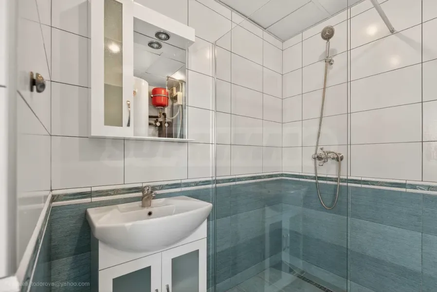 Spacious Fully Furnished 3-Bedroom Mezonet in Central Varna - Image 4