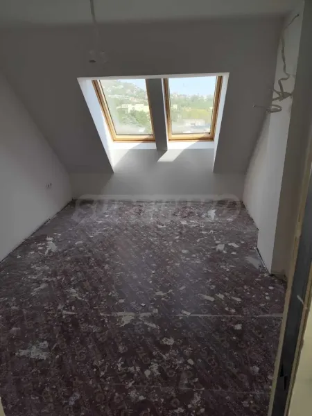 Panoramic Varna Penthouse with Two Terraces - Image 4