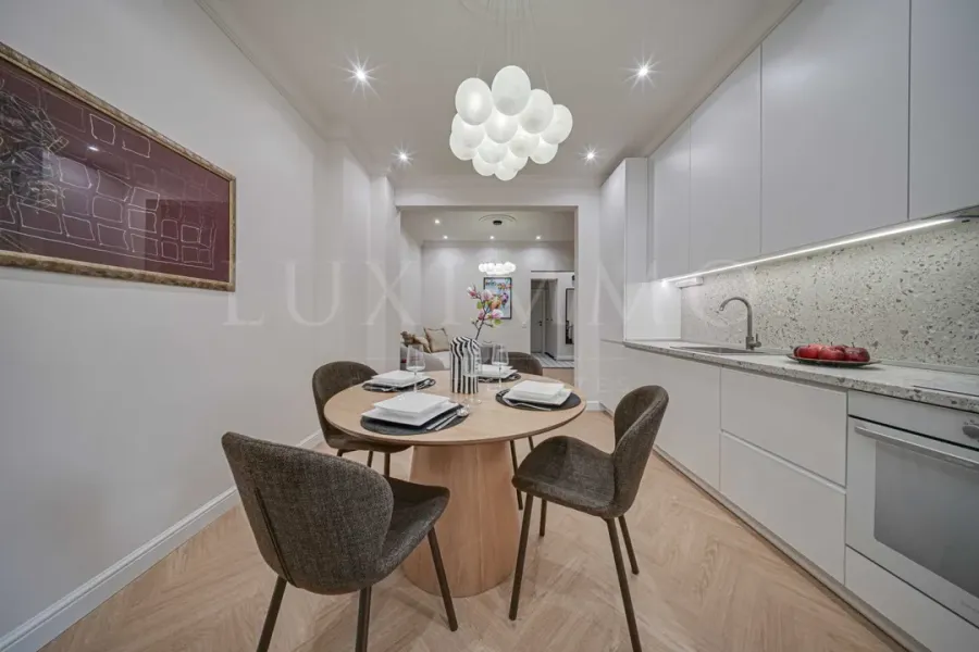 Stylish Sofia Apartment: Luxury 2-Bed in Central Location - Image 3