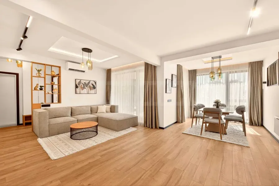 Stylish 2-Bedroom Apartment in Sea Garden Complex, Varna - Image 5