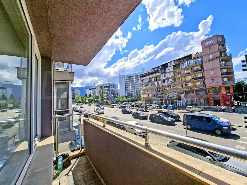Spacious 2-Bedroom Apartment in Sofia’s Darvenitsa – Bright & Modern - Image 5