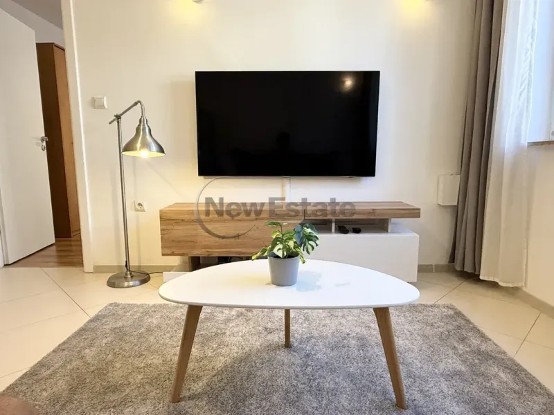 Stylish 1 Bed Apartment in Central Sofia - Fully Furnished - Image 3