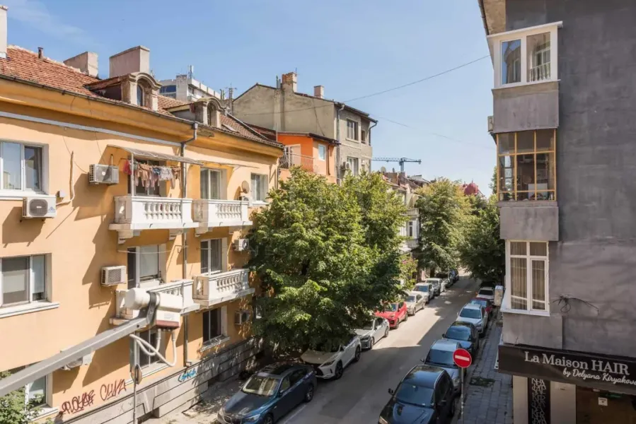 Luxury Apartment Near Cherno More Hotel, Varna - Image 2