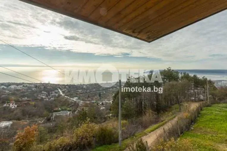 Spacious Villa with Stunning Sea and Forest Views for Sale - Image 5