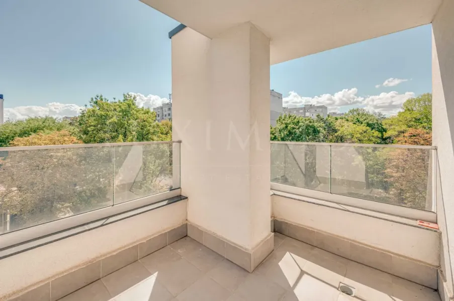 Spacious, Fully Furnished Apartment with Garage - Sofia - Image 3