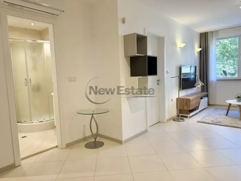 Stylish 1 Bed Apartment in Central Sofia - Fully Furnished - Image 4