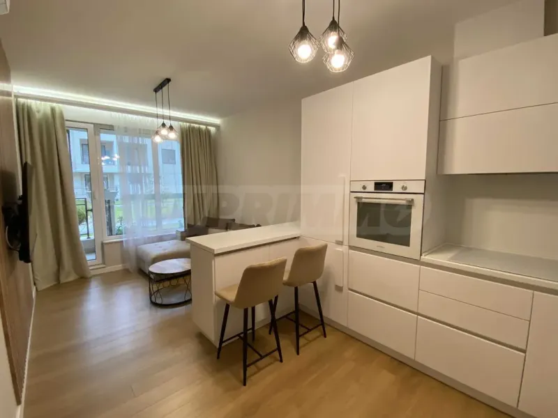 Stylish Three-Bedroom Apartment in Luxury Complex, Plovdiv - Image 5