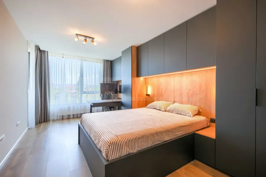 Luxury 3BR Apartment - Sofia, New Bldg - Image 3