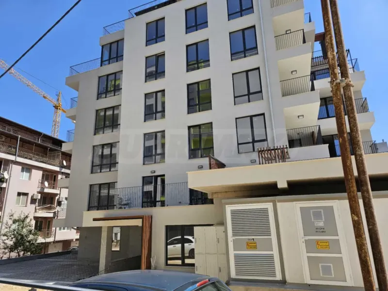 Panoramic Varna Penthouse with Two Terraces - Image 2