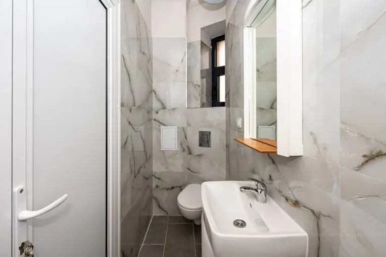 Spacious, Renovated Apartment in Plovdiv City Center – Perfect for Living or Working. - Image 5