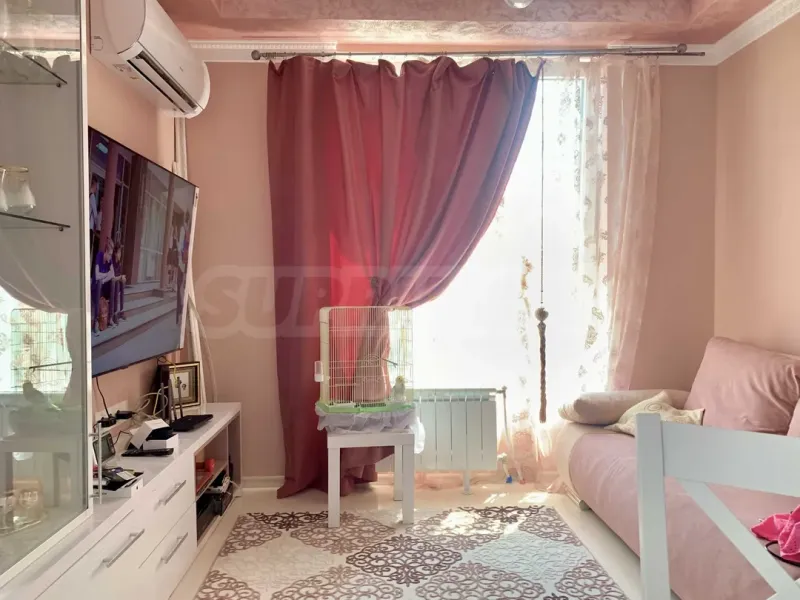 Spacious Sea View Apartment in Burgas - Fully Furnished - Image 3