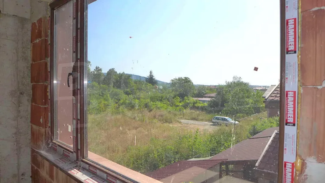 Spacious New House Near Stara Zagora with Large Garden - Image 2