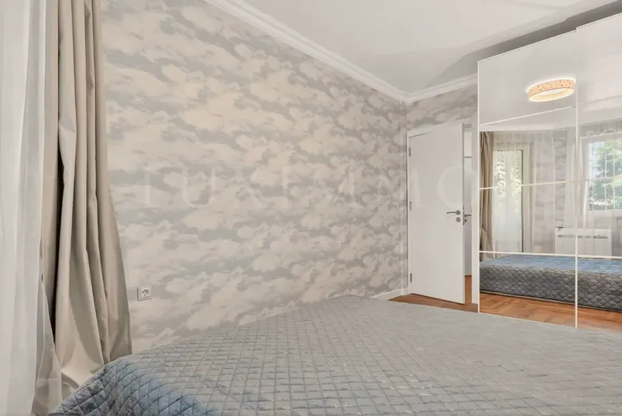 Luxury Apartment Near Cherno More Hotel, Varna - Image 1