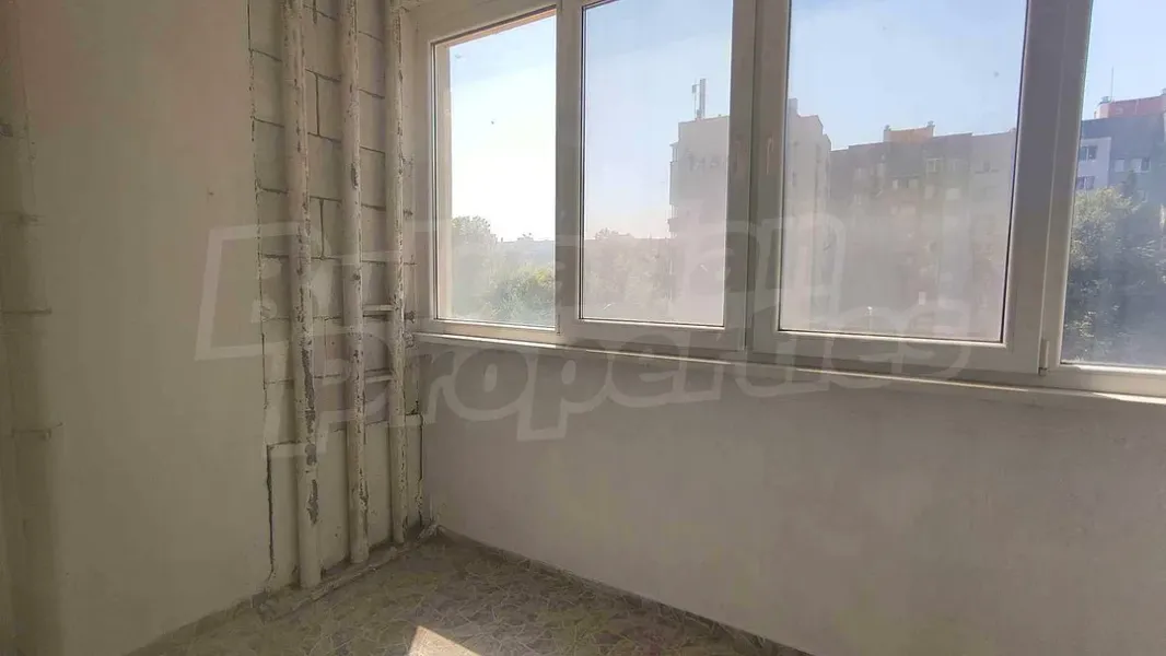 Spacious Apartment in Central Stara Zagora – 2 Bedrooms For Sale - Image 5