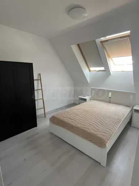 Spacious 3-Bedroom Apartment w/ Garage - Sofia - Image 2