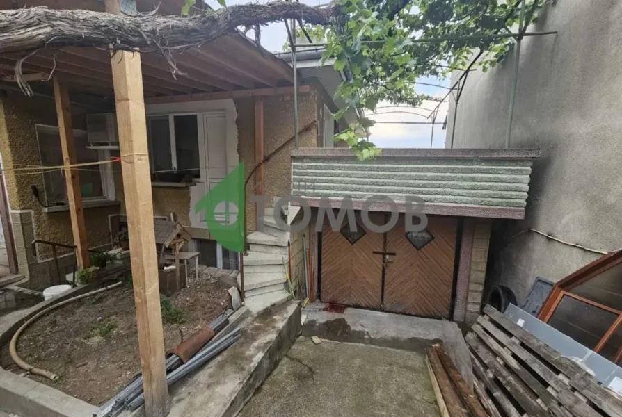 Spacious Fully Furnished House in Makledonki, Stara Zagora - Image 5