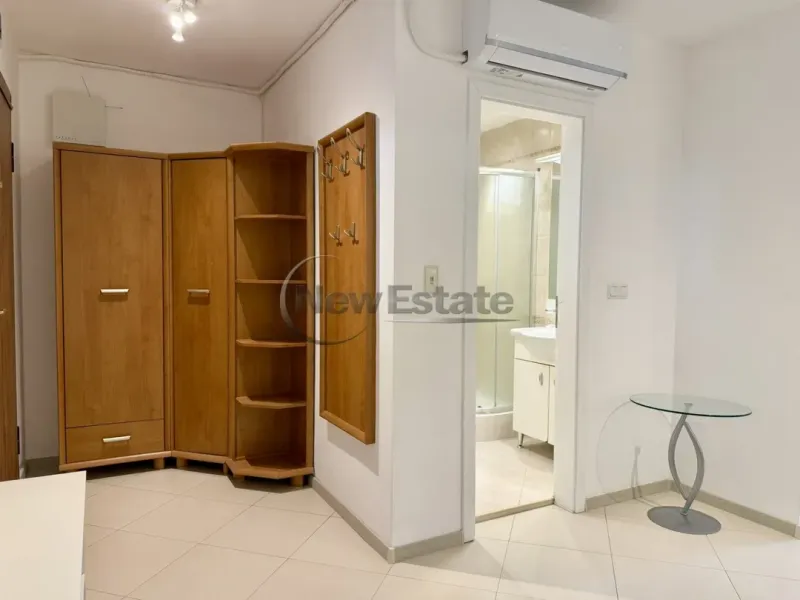 Stylish 1 Bed Apartment in Central Sofia - Fully Furnished - Image 1