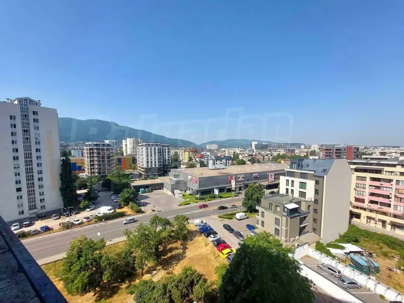 Spacious 2-Bed Apartment with Stunning Views in Sofia - Image 4