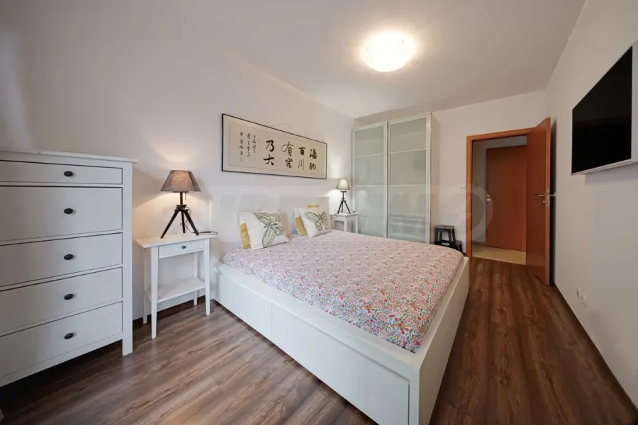 Spacious Fully Furnished Apartment Near Park Zaimov, Sofia - Image 2