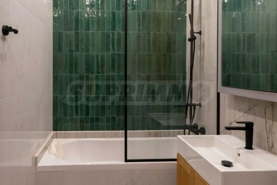 Spacious, Bright Apartment in Plovdiv's Prestigious Complex - Image 1