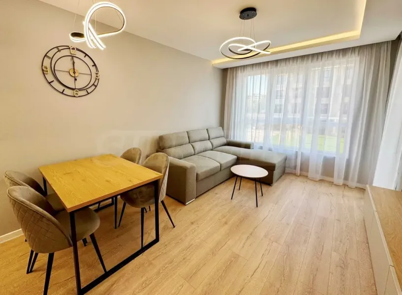 Spacious 2-Bedroom Apartment in Plovdiv Complex - Image 3