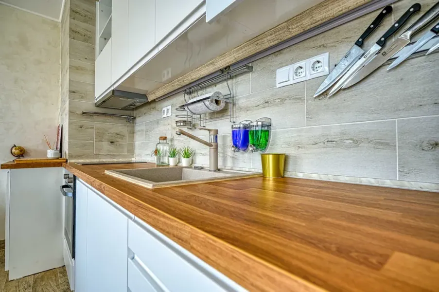 Stylish 2-Bedroom Apartment in Sofia's Heart - Image 3