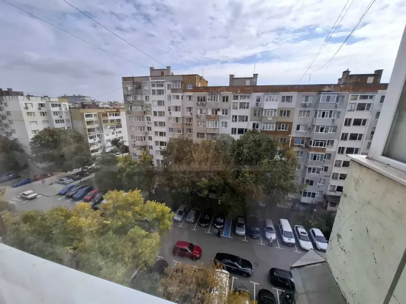 Bright 2-Bedroom Apartment Near Varna City Center - Image 5