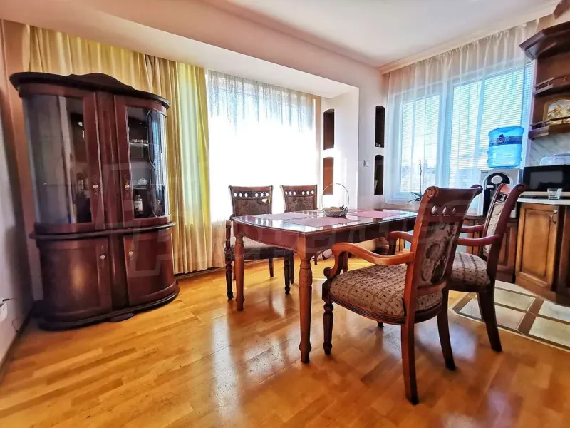 Stylish Varna Apartment - Central Location, Furnished, 103m2 - Image 3