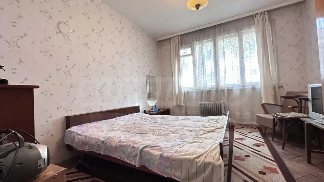 Fully Furnished Apartment, Centrally Located Plovdiv - Image 3