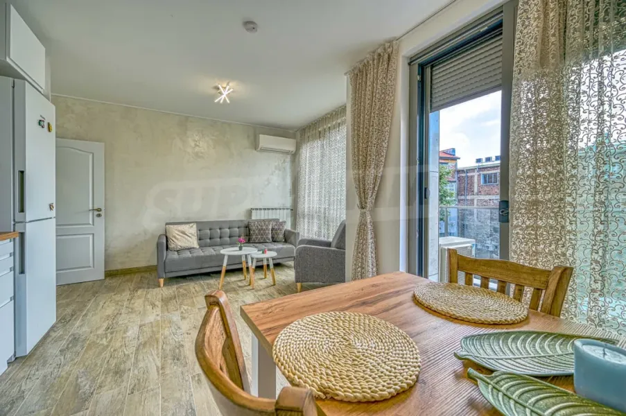 Stylish 2-Bedroom Apartment in Sofia's Heart - Image 2